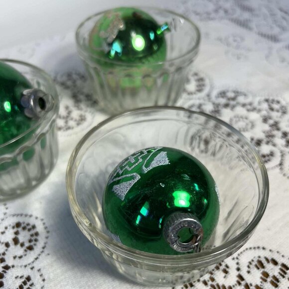 MCM green & glitter ornaments - Picture 7 of 10